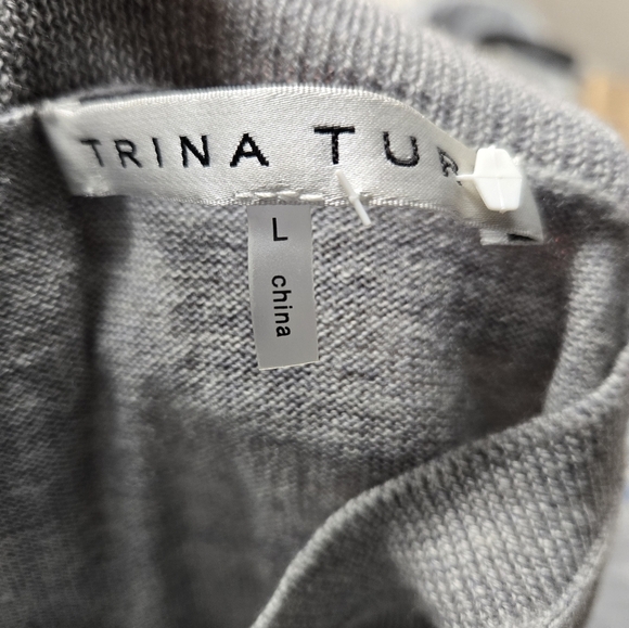 Trina Turk Gray, Navy, and Yellow Colorblock Sweater Dress Large - Picture 4 of 4